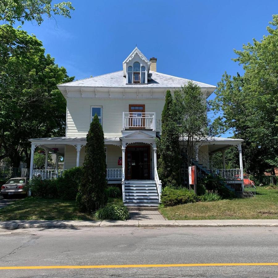 Auberge Internationale De Rivière-du-Loup Exterior foto